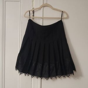 NWT Karl Lagerfeld Paris Black Pleated Lace Trim Skirt Size 2 / XS S / SOLD OUT